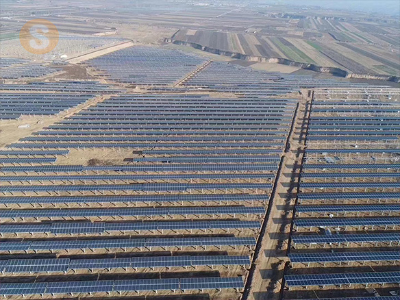 56.6MW！錦州陽(yáng)光能源喜獲國(guó)電投領(lǐng)跑獎(jiǎng)勵(lì)激勵(lì)基地專案訂單
